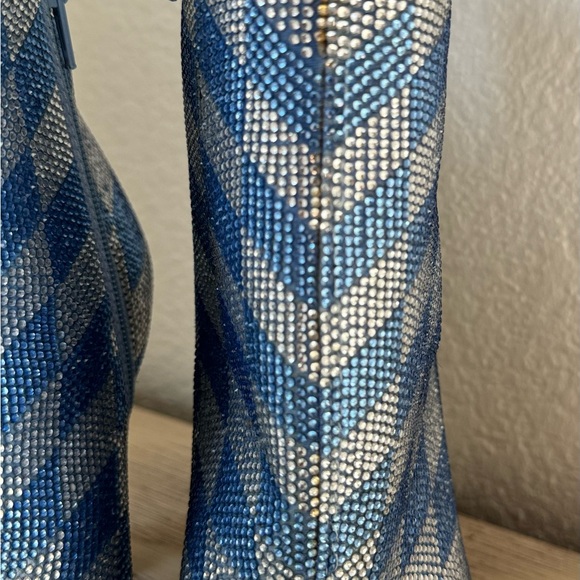 Giani Bini Elegant Blue and White Heeled Boots. Size 7 - Picture 10 of 11